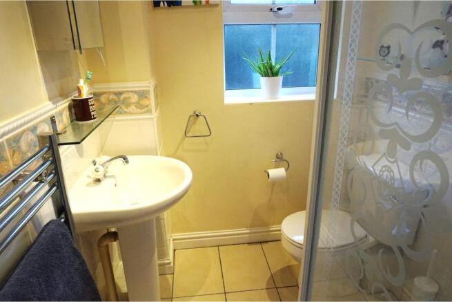Master En-suite