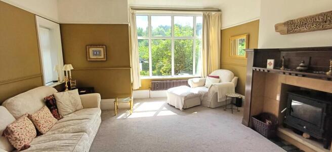 5 bed Semi-Detached for sale Image 5