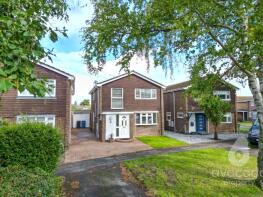 15, Aspin Way, Blackwater, Camberley GU17 0BP