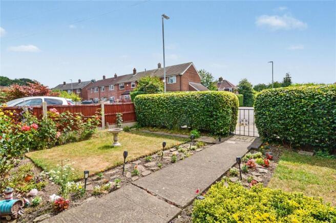 3 bed Terraced for sale Image 12