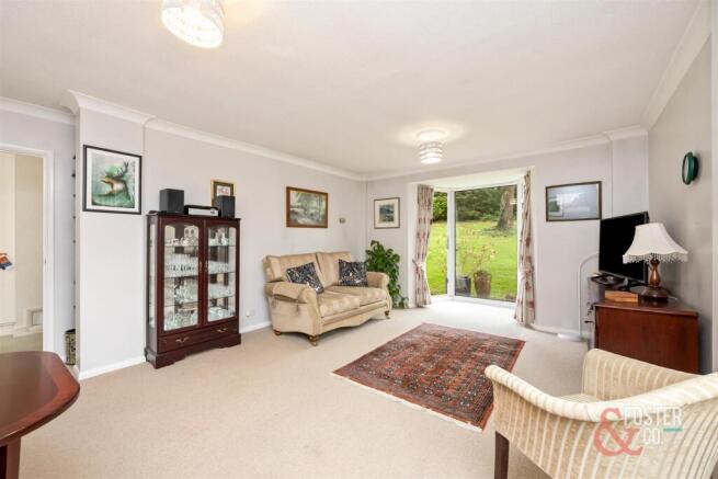 Varndean Drive, Monterey Court, 4-008.JPG