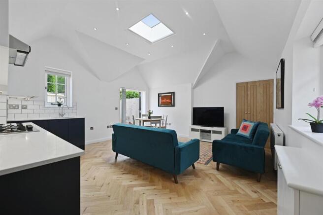 Kitchen to Lounge.jpg