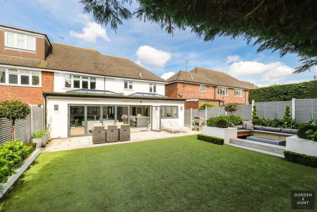 lyndhurst rise-41_1.jpg