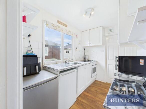 2 bed Chalet for sale Image 5