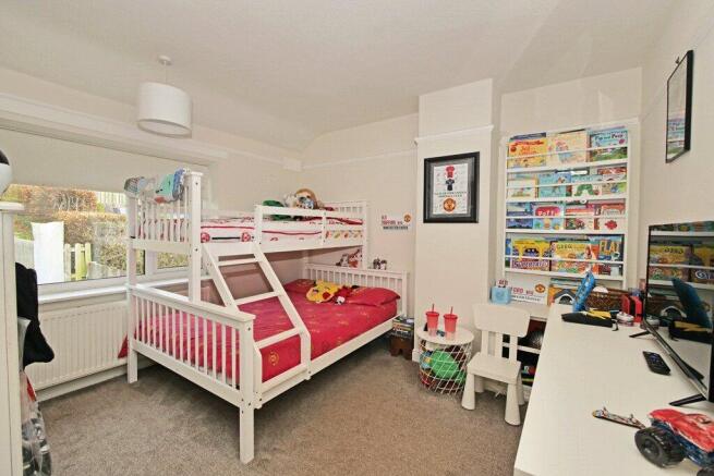 4 bed Semi-Detached for sale Image 10