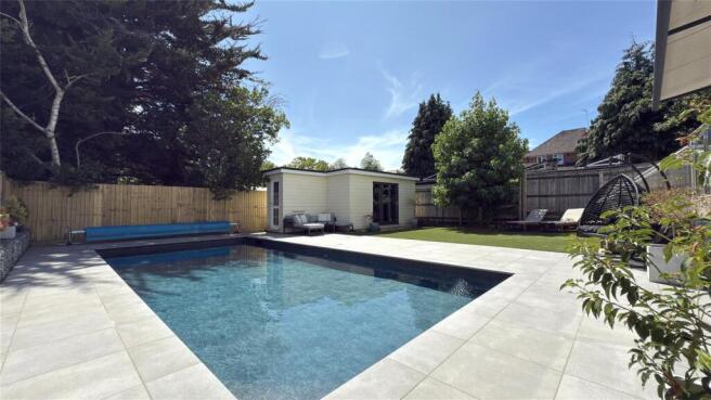 Blake Hill Crescent, Poole, Dorset, BH14 photo 2