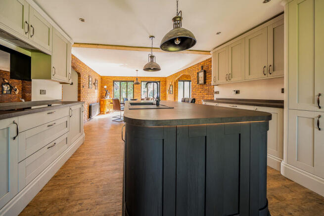 1425624-6-69bc022...