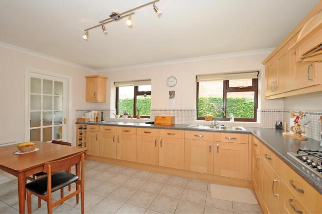 Kitchen/Breakfast