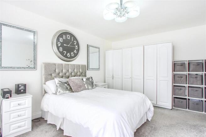 2 bed Bungalow for sale Image 10