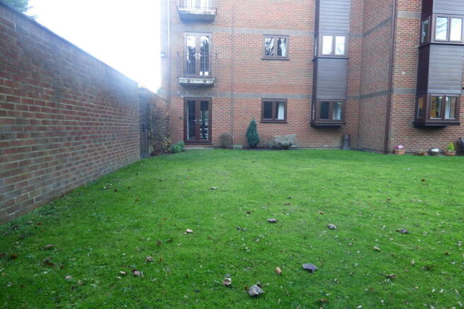 Photo 10