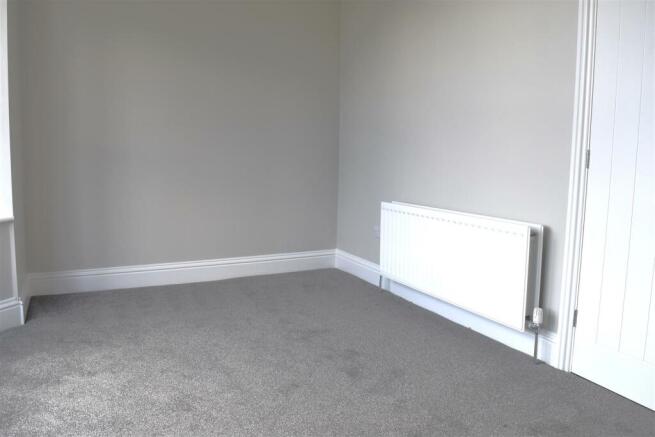 4 bed Detached for sale Image 10