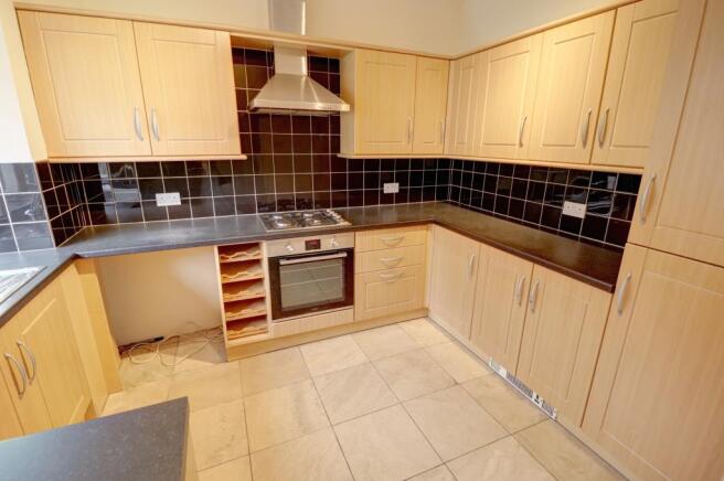 Kitchen Pic1.jpg