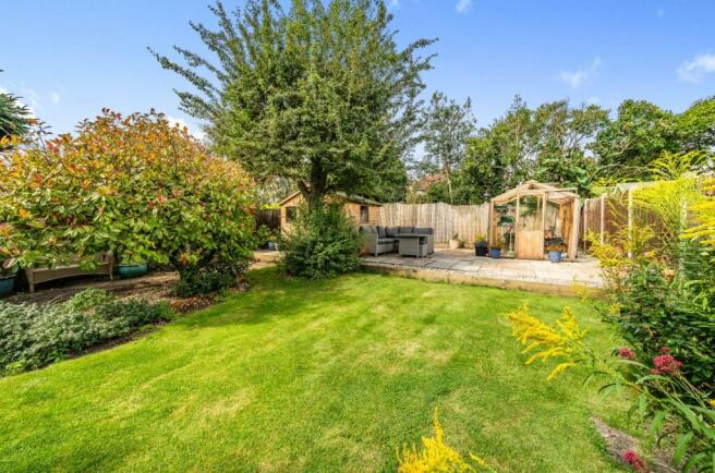 garden rear.jpg