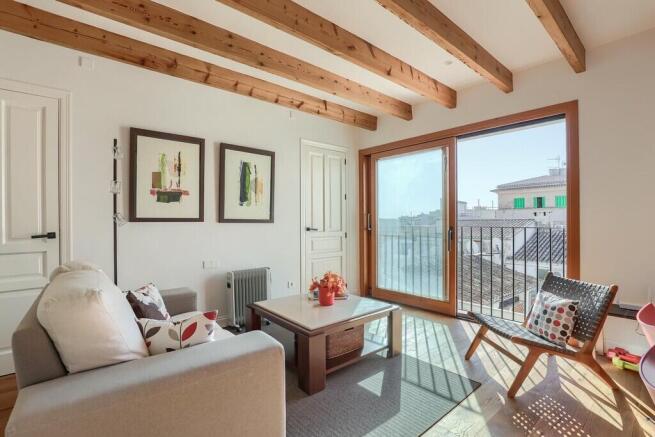 Sitting room 1 - 2.j