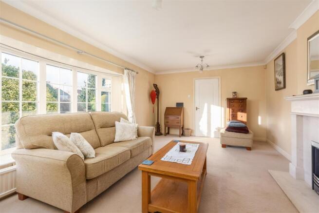 The Orchards 3 Sitting Room-2.jpg