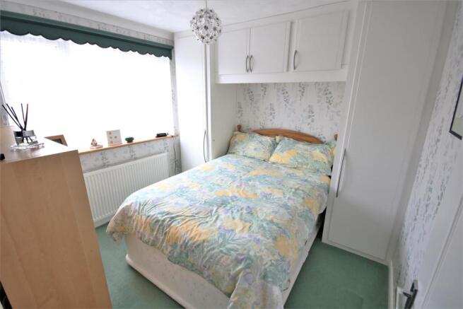 bed2.jpg