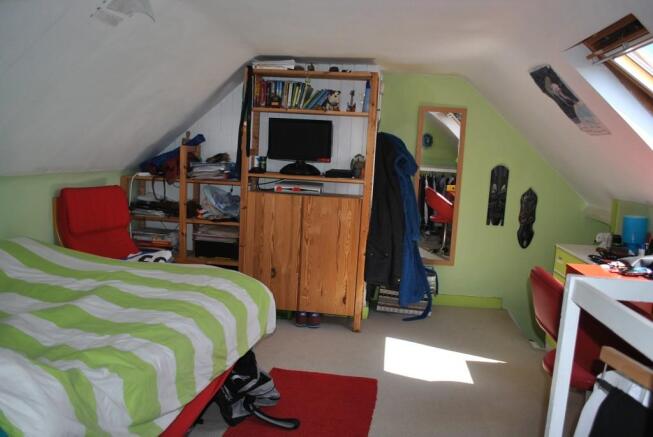 BEDROOM 3
