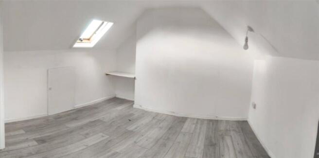 3 bed Terraced for sale Image 11