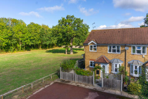 Smallfield, RH6