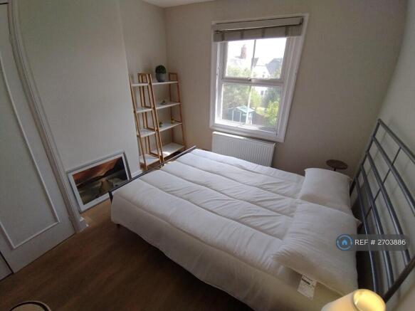 First Floor, Rear Dbl Room £775