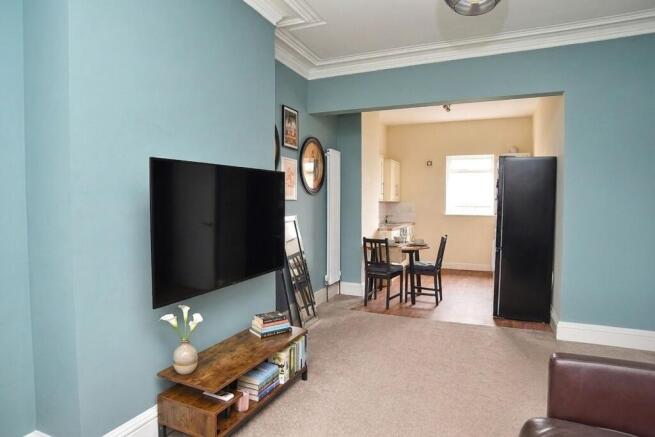 1 bed Flat for sale Image 6