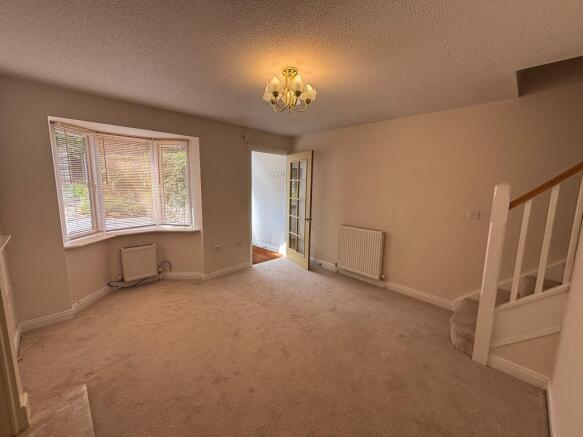 2 bed Terraced to rent Image 5