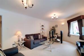 30, Chelwood House, Gloucester Square, London W2 2SZ
