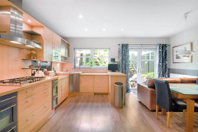 Kitchen/Dining Room