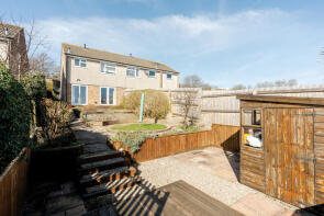 11, Leeside, Portishead BS20 6JL