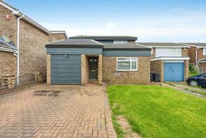 13, Clovelly Way, Bedford MK40 3BJ