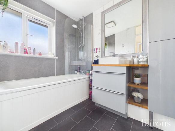 St. Peters Road, Basingstoke, Hampshire, RG22 photo 4
