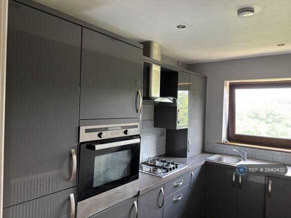 1 bed Flat to rent Image 4