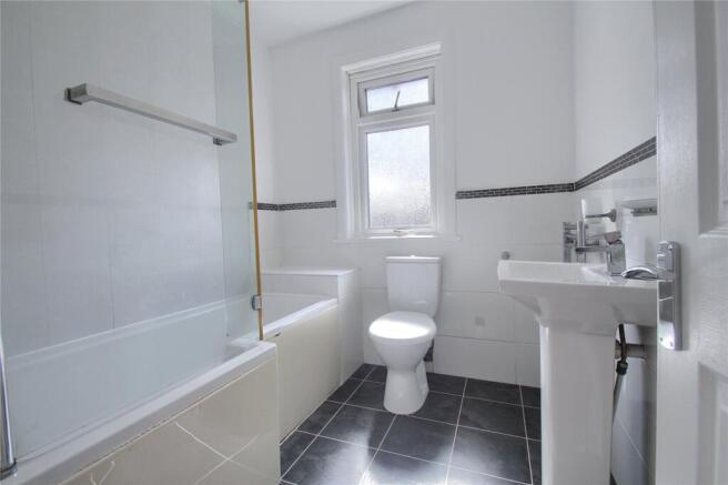 3 bed Terraced for sale Image 10