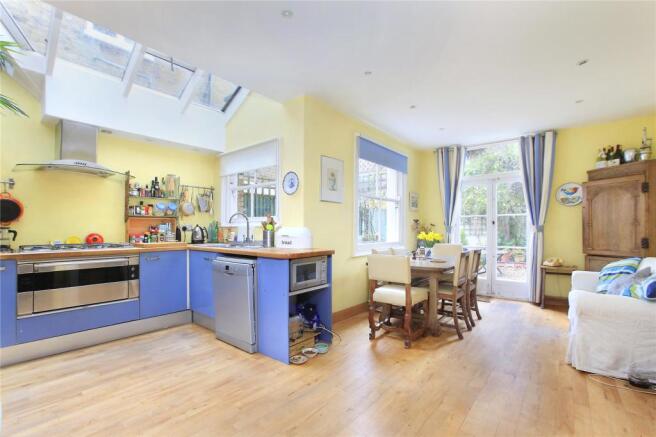 Kitchen/Dinning