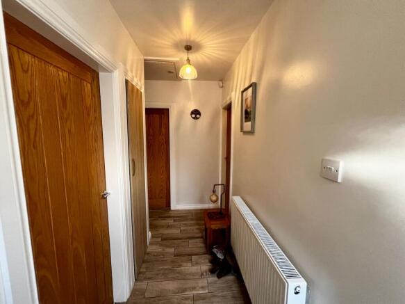 2 bed Semi-Detached Bungalow for sale Image 6