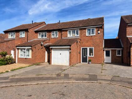 Marasca End, Holt Drive, CO2