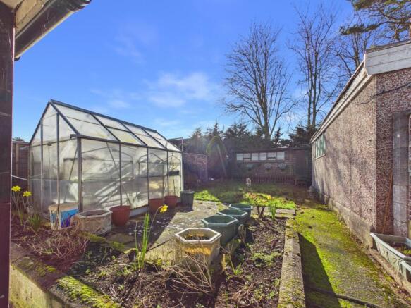 2 bed Semi-Detached Bungalow for sale Image 12