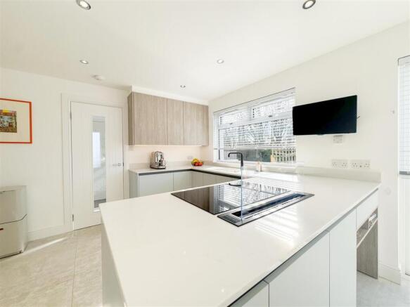 Kitchen/Dine