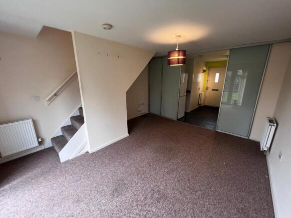 2 bed End of Terrace to rent Image 5