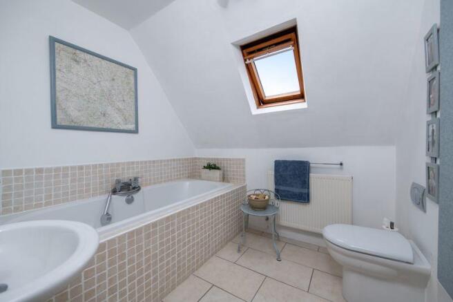En-suite bathroom
