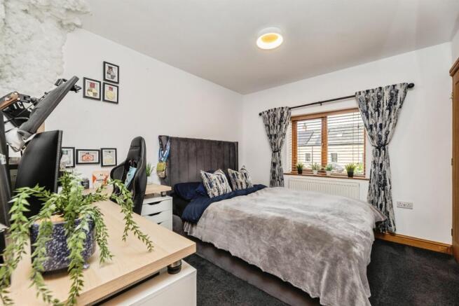 4 bed Cottage for sale Image 10