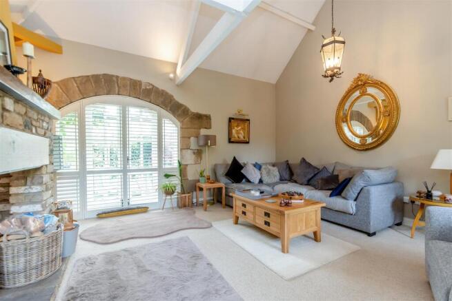 3 bed Barn Conversion for sale Image 5