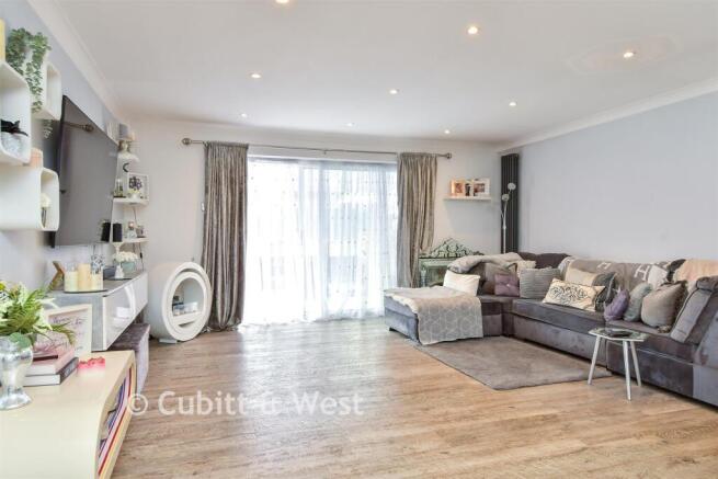 Sitting Room/ Kitchen