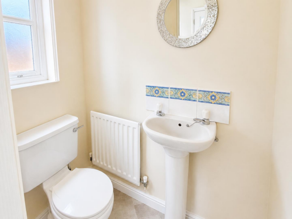 3 bed Detached for sale Image 9