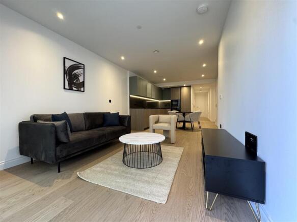Living area pic 7.jpeg