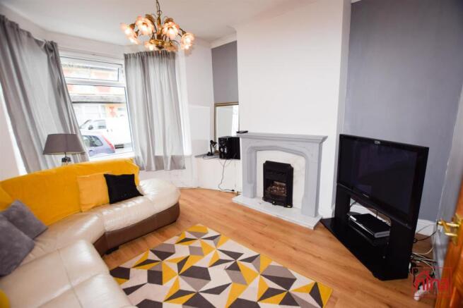 Living Room/ Dining Room