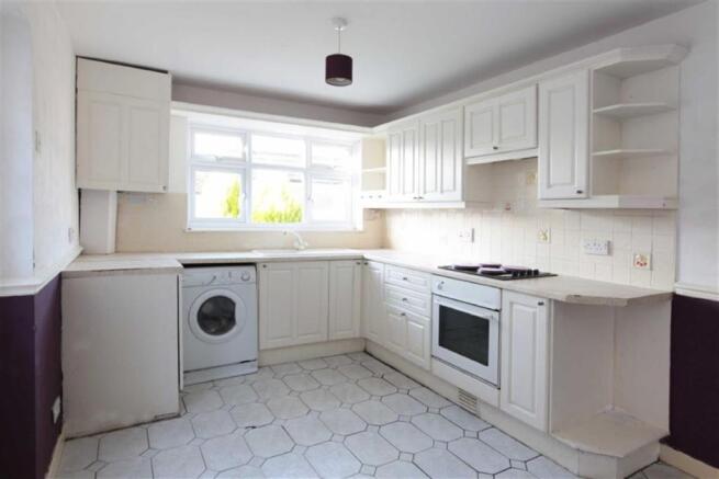 KITCHEN/DINING ROOM