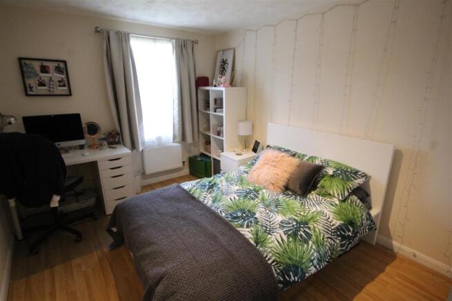 49 Johnson Bed 1 .JPG