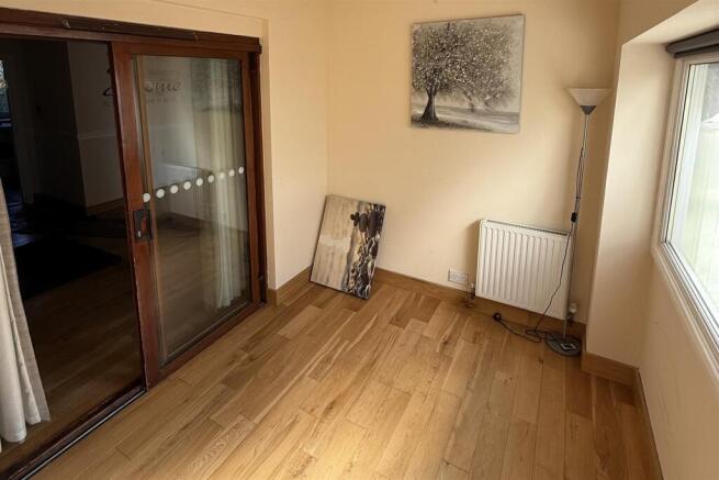 3 bed Terraced for sale Image 8