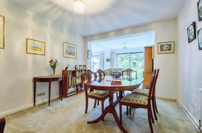 911729 (2).jpg